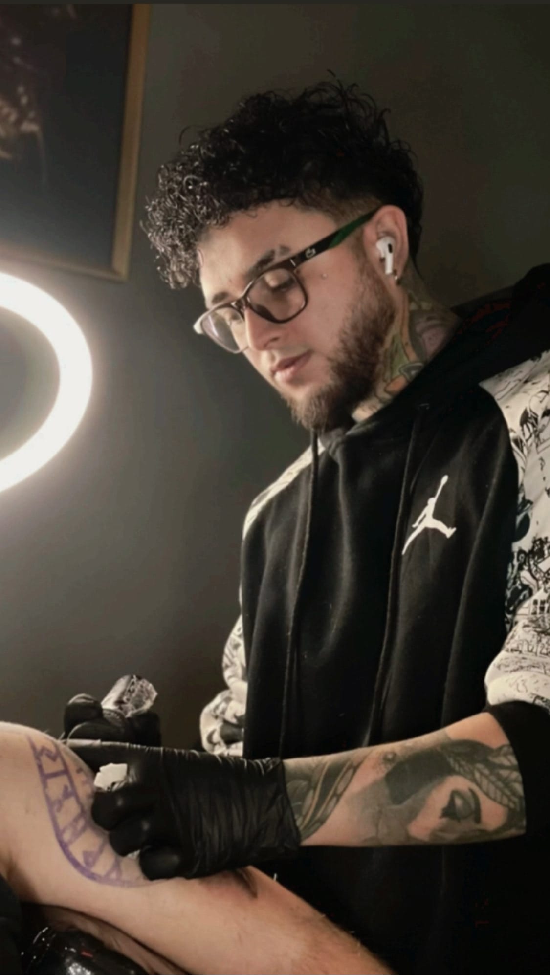 Tatuador invitado a ClubTattoo Dylan Ferreira